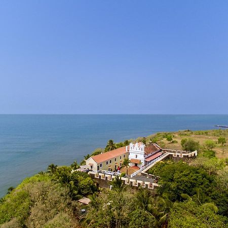 Fort Tiracol Heritage Hotel Arambol Exteriör bild