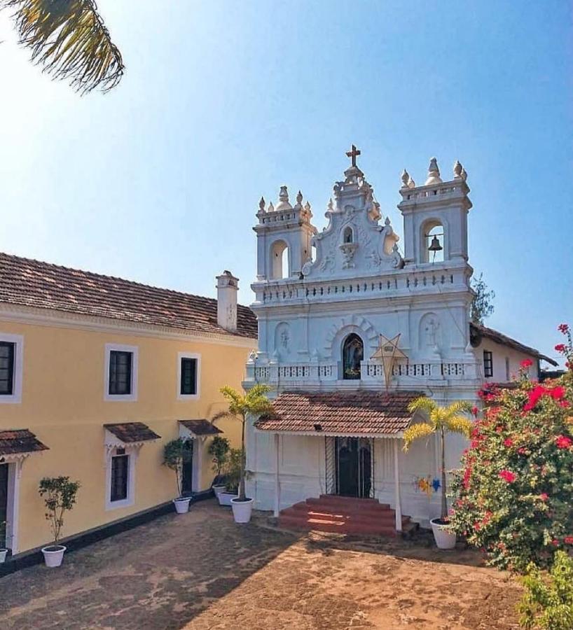 Fort Tiracol Heritage Hotel Arambol Exteriör bild