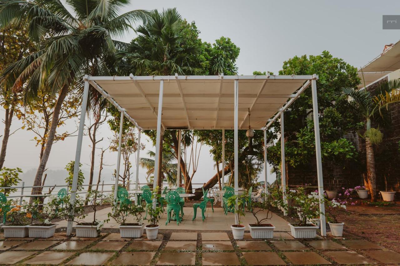 Fort Tiracol Heritage Hotel Arambol Exteriör bild